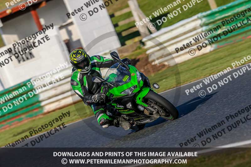 PJM Wedding Photography;enduro digital images;event digital images;eventdigitalimages;mallory park;mallory park photographs;mallory park trackday;mallory park trackday photographs;no limits trackdays;peter wileman photography;racing digital images;trackday digital images;trackday photos